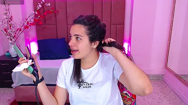 Leah Means  online show from February 18, 1:00 pm