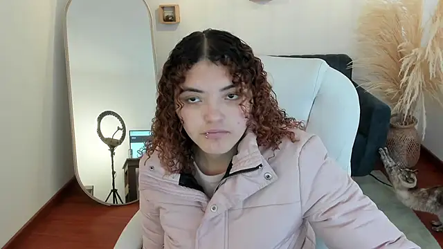 Snapshot of Missbrave1 chatting on October 12, 7:02 pm Missbrave1 online show from October 12, 7:02 pm