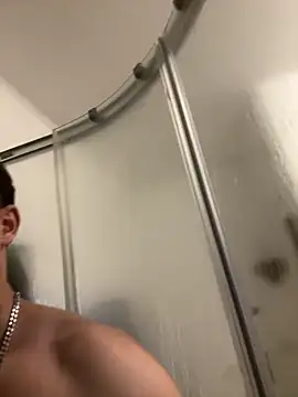 lescro95  online show from November 10, 10:42 pm