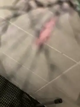 lescro95  online show from December 21, 8:10 am