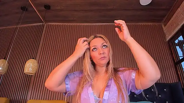 MalorySweet online show from February 11, 11:54 am