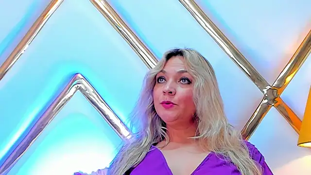 MalorySweet online show from February 22, 3:03 pm