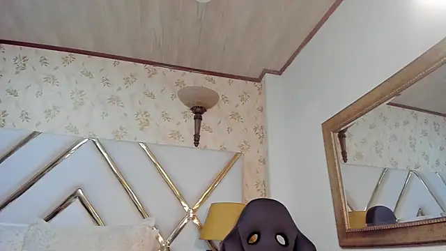 Snapshot of MalorySweet chatting on February 17, 11:50 am MalorySweet online show from February 17, 11:50 am