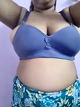 Snapshot of Cute_payal0 chatting on April 21, 4:08 am Cute payal0 online show from April 21, 4:08 am