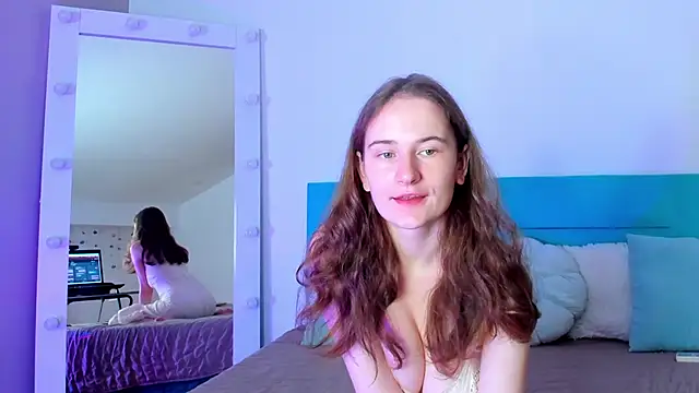 L1ittle kitty  online show from October 19, 5:30 am