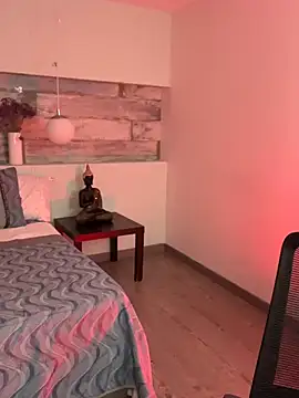 Alisha-Bond online show from January 16, 12:02 am