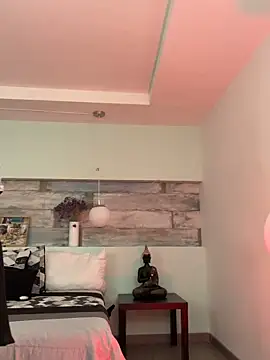 Alisha-Bond online show from February 1, 2:37 am