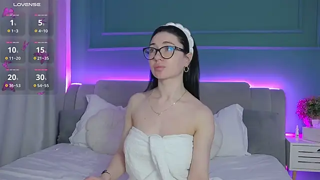 AllisonSky online show from March 30, 10:49 am