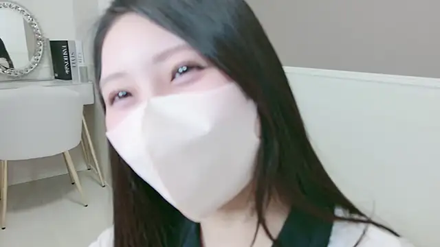 Snapshot of yuki_room chatting on May 26, 1:18 pm yuki room online show from May 26, 1:18 pm