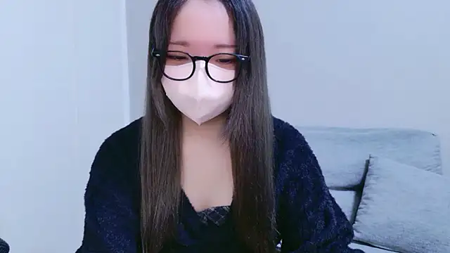 Snapshot of ASUKA_ch chatting on April 7, 10:26 am ASUKA ch online show from April 7, 10:26 am