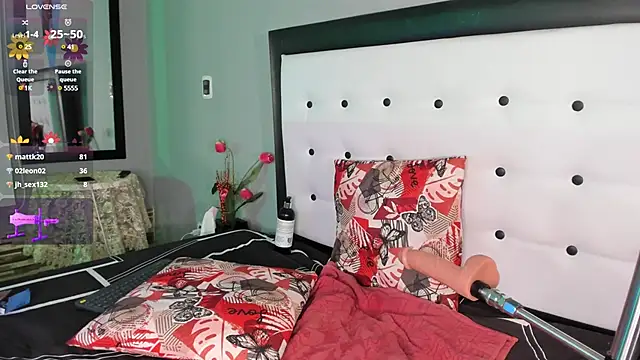 Snapshot of valeria_hurtado chatting on December 19, 8:02 am valeria hurtado online show from December 19, 8:02 am