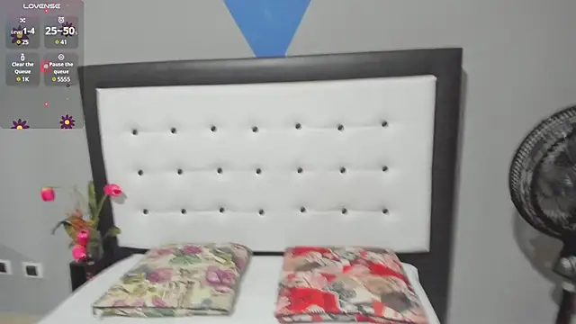 Snapshot of valeria_hurtado chatting on February 26, 2:59 am valeria hurtado online show from February 26, 2:59 am
