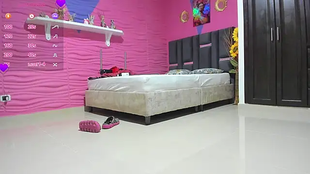 Snapshot of valeria_hurtado chatting on March 6, 2:19 am valeria hurtado online show from March 6, 2:19 am