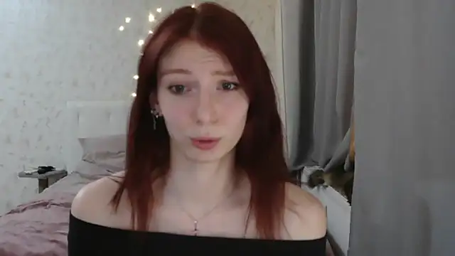 Snapshot of KateBunny chatting on December 17, 3:18 pm KateBunny online show from December 17, 3:18 pm