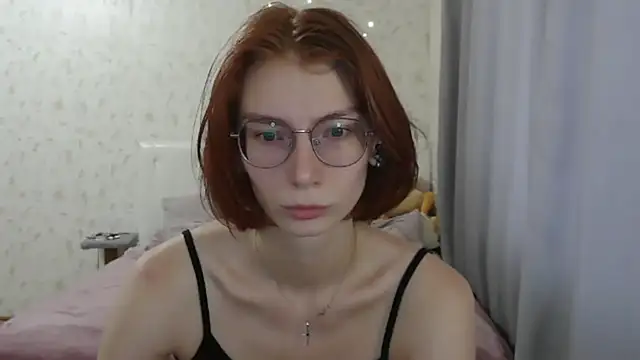 Snapshot of KateBunny chatting on July 16, 5:46 am KateBunny online show from July 16, 5:46 am