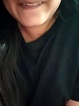 Indianhyna online show from February 4, 1:00 am