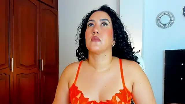 kathyajhonss online show from May 10, 3:39 pm