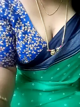Snapshot of your-sameera chatting on December 15, 2:08 am your-sameera online show from December 15, 2:08 am
