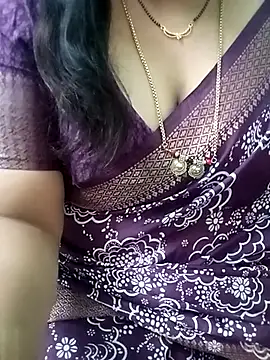 Snapshot of your-sameera chatting on February 24, 4:49 am your-sameera online show from February 24, 4:49 am
