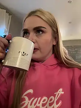 April Vance online show from December 10, 6:01 am