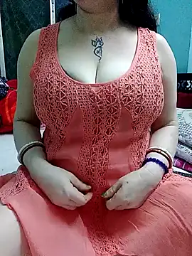 Snapshot of Raja_Ranii chatting on December 11, 5:48 pm Raja Ranii online show from December 11, 5:48 pm