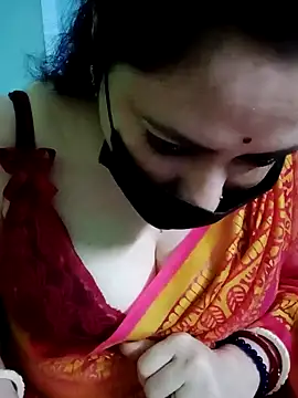 Snapshot of Raja_Ranii chatting on December 28, 5:57 pm Raja Ranii online show from December 28, 5:57 pm