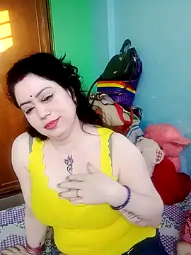 Snapshot of Raja_Ranii chatting on February 14, 1:23 am Raja Ranii online show from February 14, 1:23 am