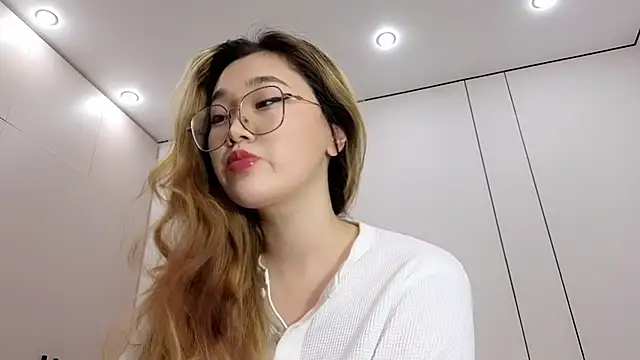 Jennatyan online show from December 22, 1:52 pm