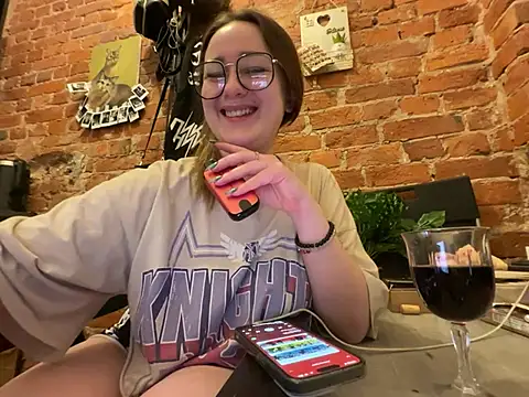 Emma B1uem online show from December 12, 12:59 am
