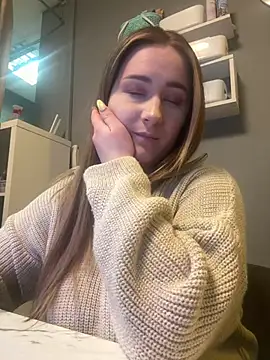 Emma B1uem online show from January 12, 7:32 am