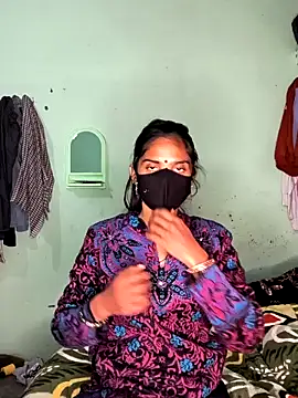 Snapshot of cute_simmy0 chatting on December 28, 7:22 pm cute simmy0 online show from December 28, 7:22 pm