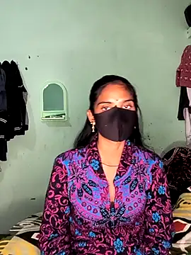 Snapshot of cute_simmy0 chatting on January 3, 5:42 pm cute simmy0 online show from January 3, 5:42 pm