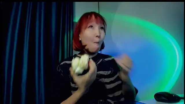 himeros goddess online show from October 6, 5:05 am