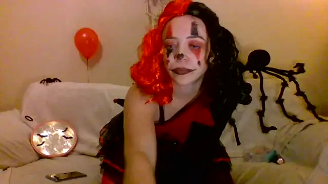 Snapshot of MissTerry69 chatting on October 31, 11:39 pm MissTerry69 online show from October 31, 11:39 pm