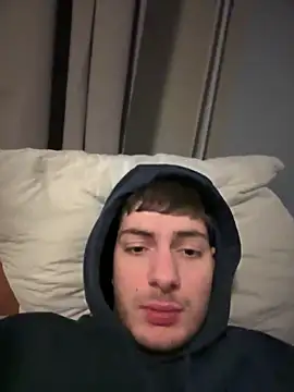 Snapshot of youssef00711 chatting on February 17, 10:47 pm youssef00711 online show from February 17, 10:47 pm