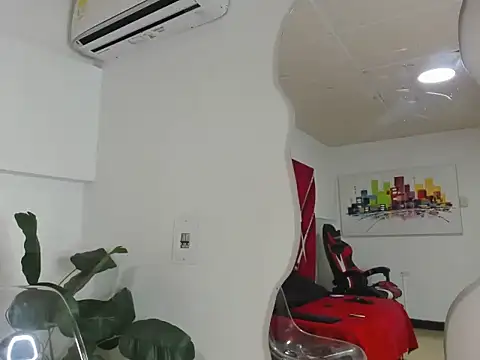 Milanxht online show from September 27, 9:09 pm