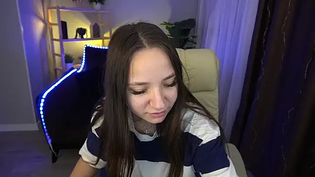 ElysLunar online show from January 15, 6:29 pm