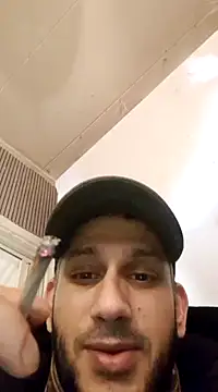 Snapshot of 10Pablo1984 chatting on January 20, 1:18 am 10Pablo1984 online show from January 20, 1:18 am