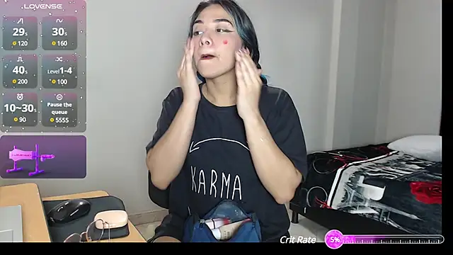 Snapshot of Lune_Claire chatting on February 10, 12:18 pm Lune Claire online show from February 10, 12:18 pm