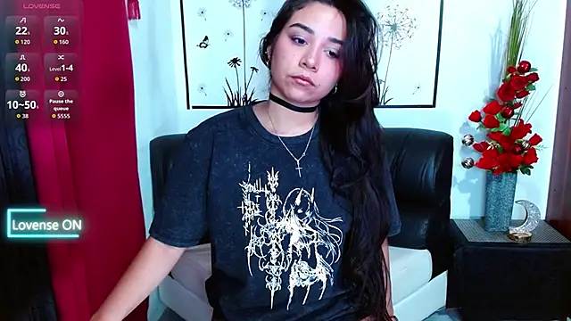 Snapshot of Lune_Claire chatting on January 8, 12:02 am Lune Claire online show from January 8, 12:02 am