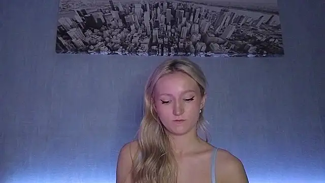 MiaNixan online show from September 19, 7:47 pm