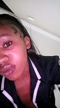 Snapshot of CocoSexyBabe chatting on December 6, 7:01 pm CocoSexyBabe online show from December 6, 7:01 pm