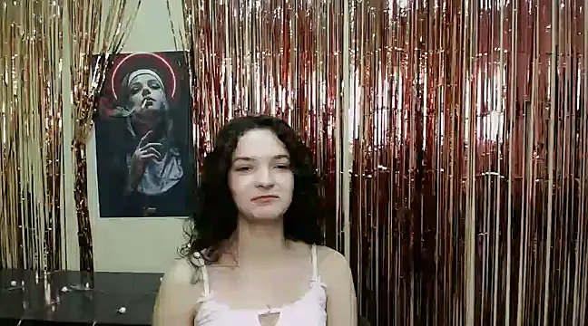  SusieSu  online show from December 2, 1:13 pm