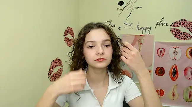 SusieSu  online show from December 6, 11:25 pm