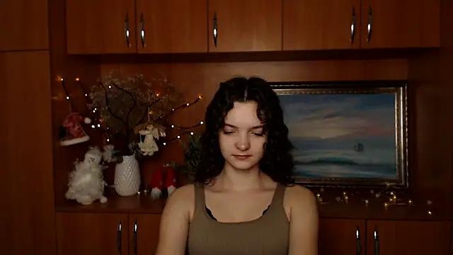  SusieSu  online show from December 20, 11:10 am