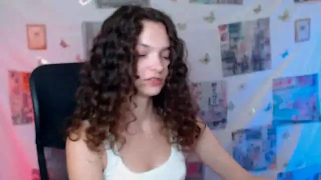  SusieSu  online show from June 18, 12:09 pm