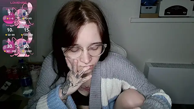 Snapshot of crashtest_13 chatting on September 25, 5:16 pm crashtest 13 online show from September 25, 5:16 pm