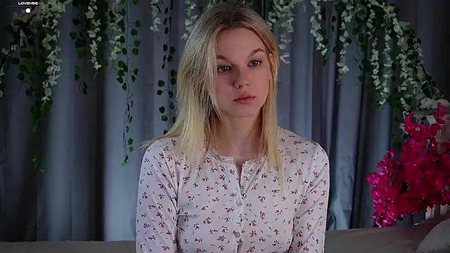 EdlinAlliston online show from October 11, 12:47 pm