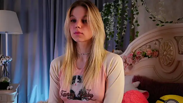 EdlinAlliston online show from December 18, 1:28 pm