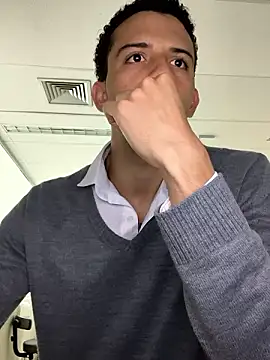 Snapshot of pteno1 chatting on December 5, 11:16 am pteno1 online show from December 5, 11:16 am